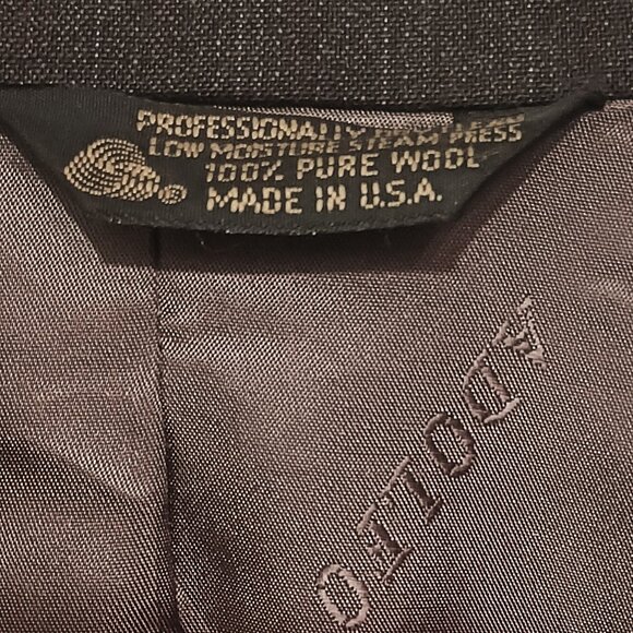 Adolfo Men 2 Piece Grayish Brown Suit - Picture 9 of 16